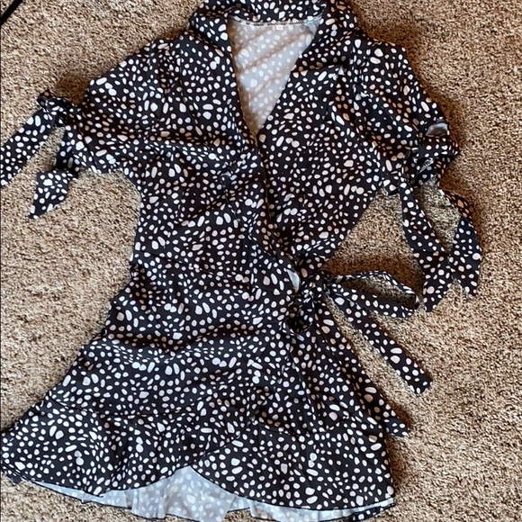 Polka dot mini wrap dress sz XL - Picture 2 of 3